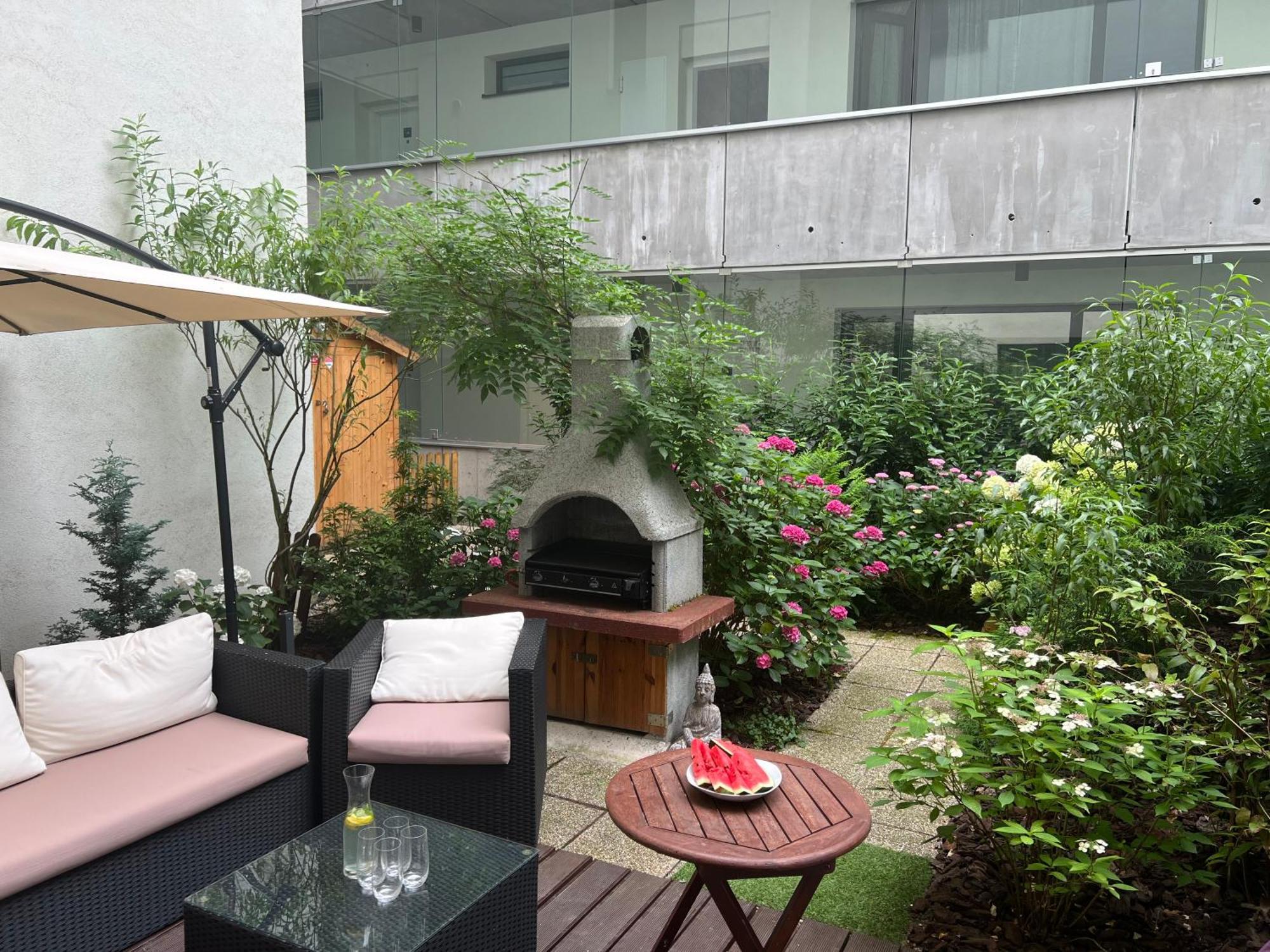 Forest Park Garden Apartment Братислава Экстерьер фото