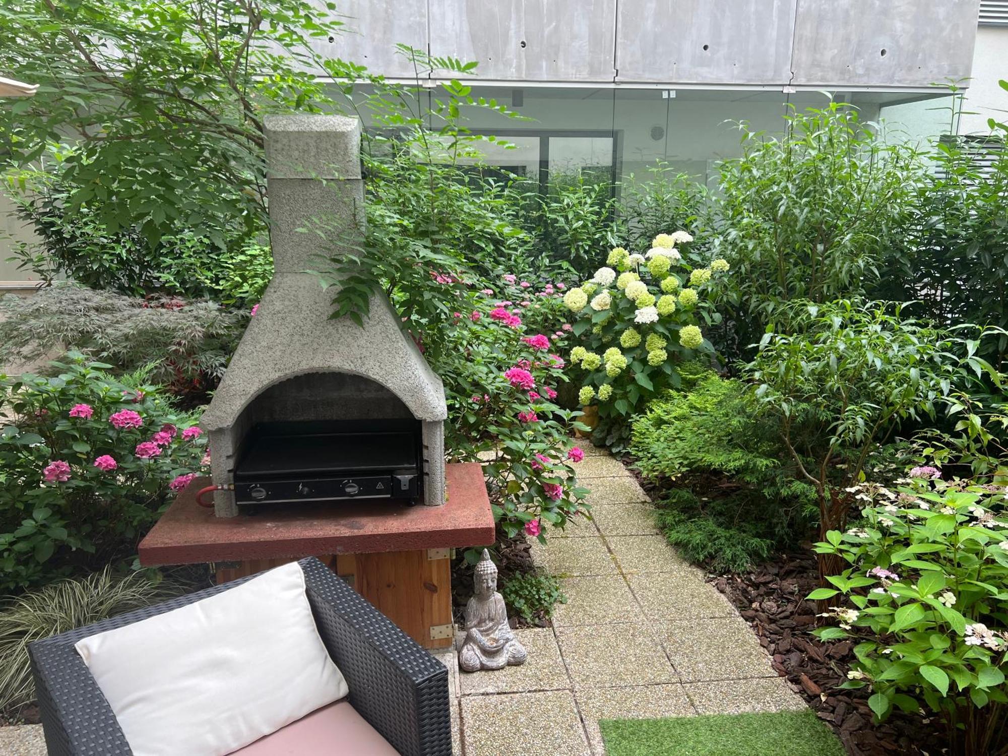 Forest Park Garden Apartment Братислава Экстерьер фото